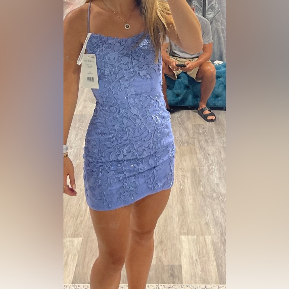 SHERRI HILL Formal Dress